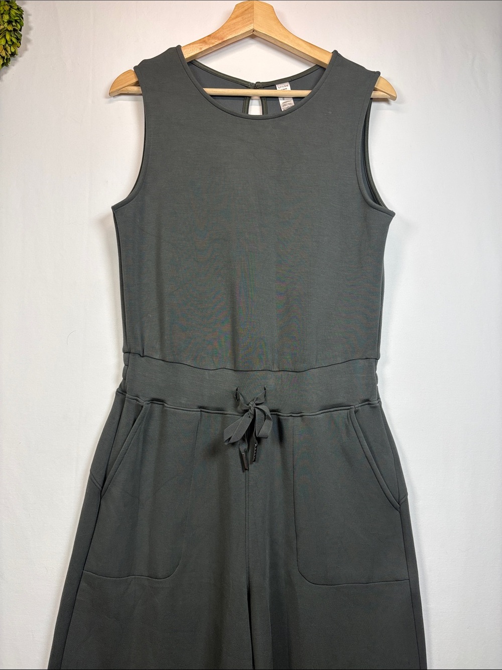 SPANX Sleeveless Wide Leg Pull On Jumpsuit size medium - Picture 3 of 8